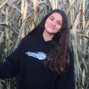 Meet your Posher, Daniela